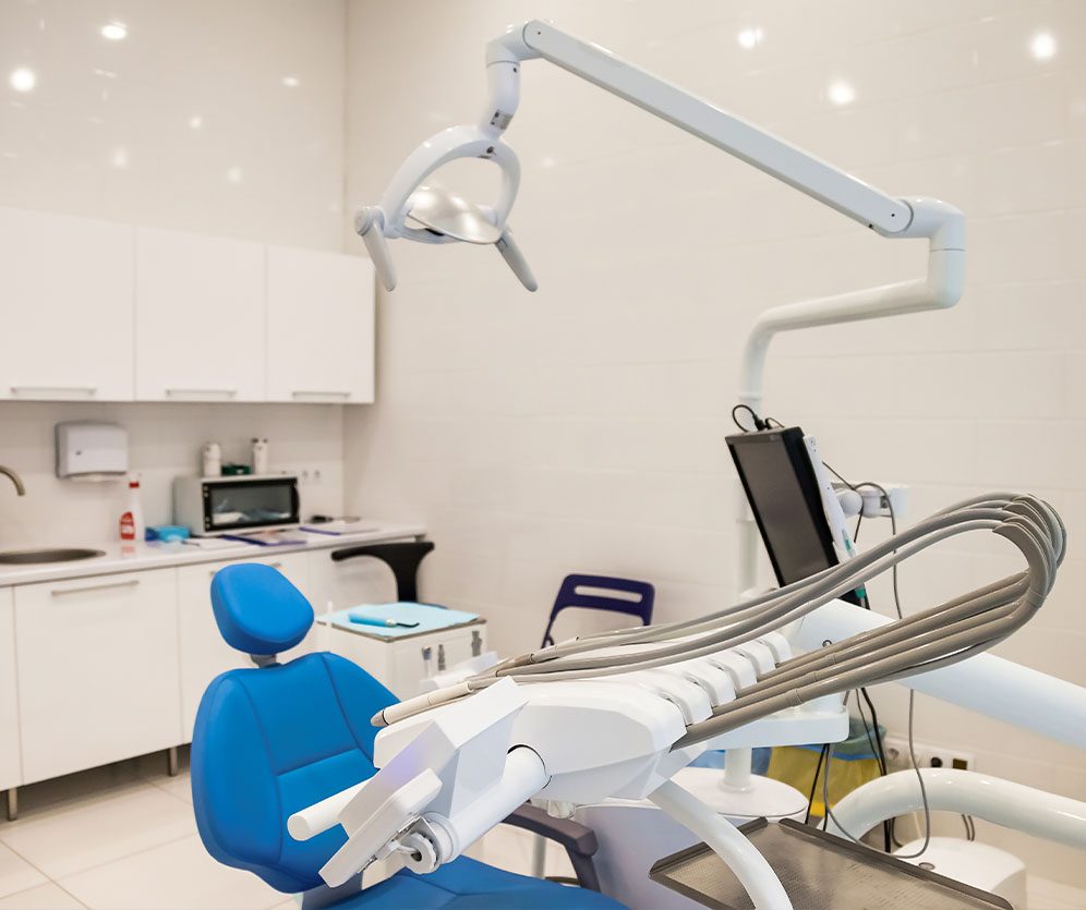 dental-equipment-in-dentistry-room-in-new-modern-s-2026